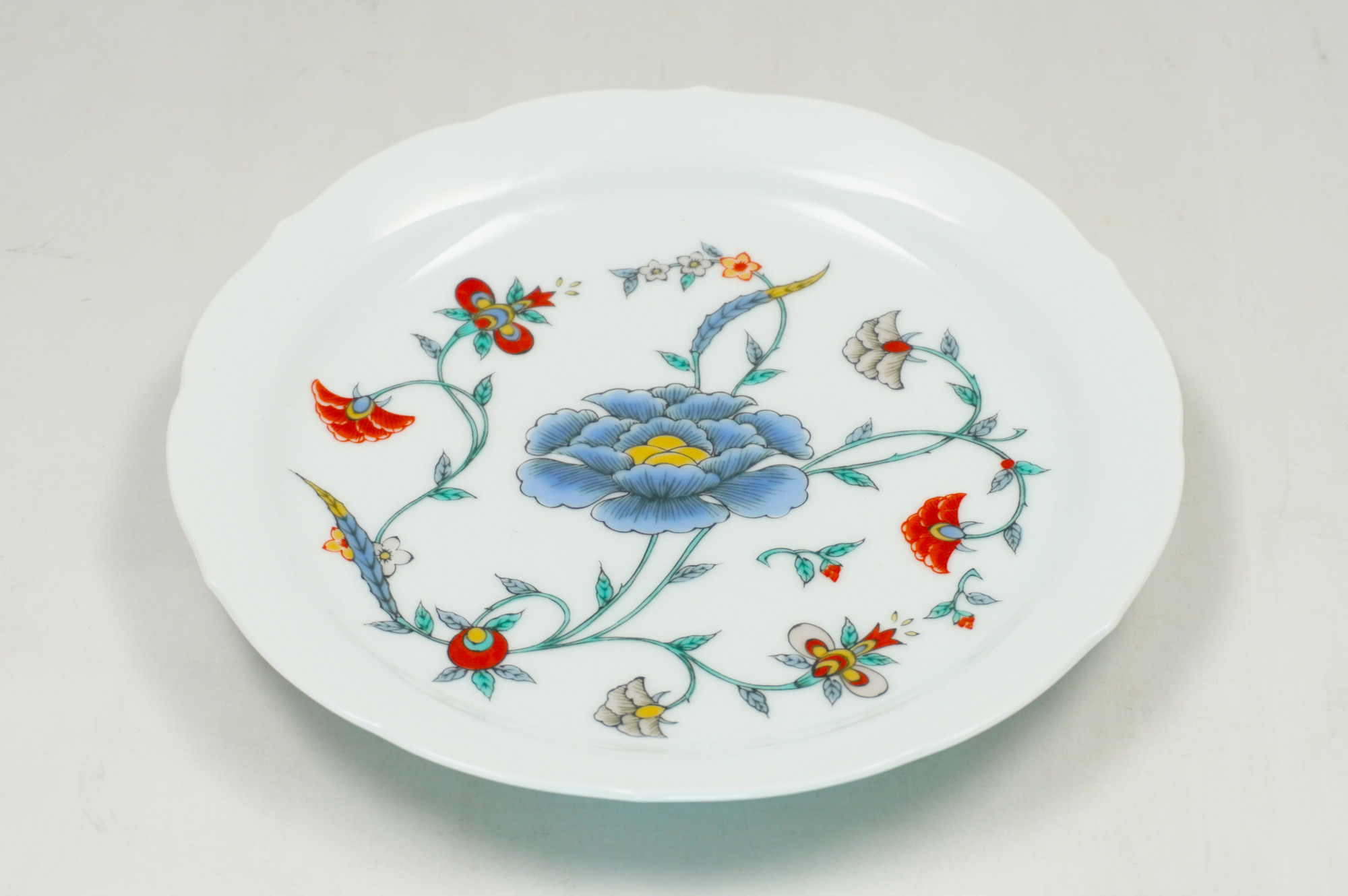 有田焼　飾り皿　牡丹　３０cm✖️２８．６cm